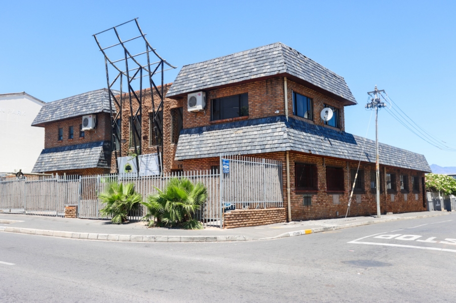 Commercial Property for Sale in Parow Western Cape